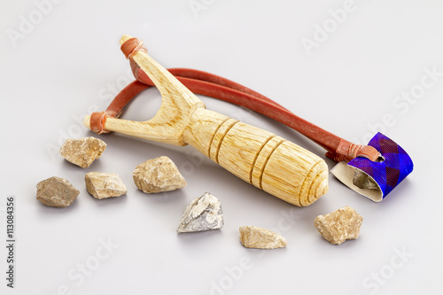 Fotografía Catapulta de la catapulta de madera con balas de piedra