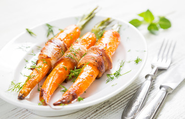 Canvas Print - Carrots baked with bacon