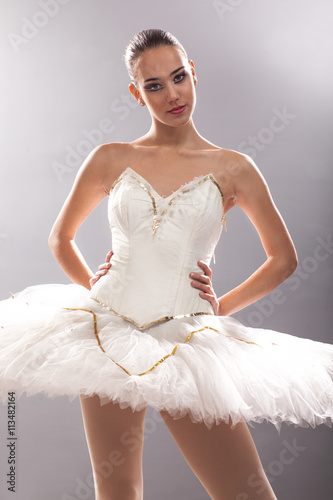 Fényképezés beautiful ballerina in point technique,posing