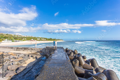 Stampe jetée du port de Saint-Gilles et plage des Brisants, île de la Réunion