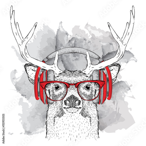 Plakat na zamówienie Portret jelenia z czerwonymi okularami i słuchawkami