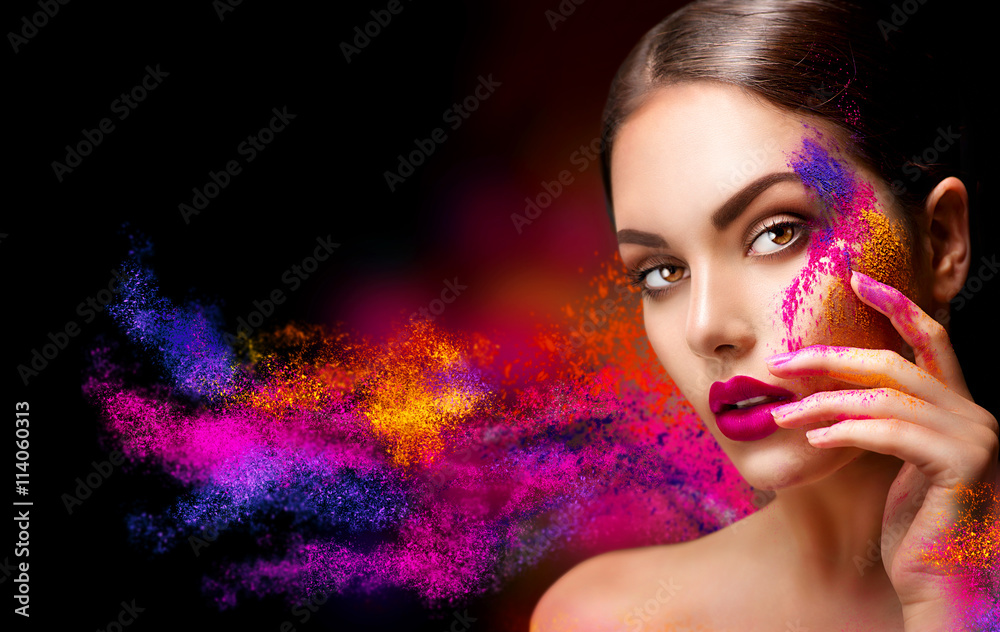 Beauty woman with bright color makeup - obrazy, fototapety, plakaty 