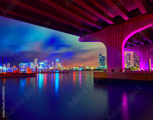 Fotografía Miami downtown skyline sunset Florida US