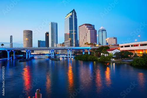 Fotomural Florida Tampa skyline at sunset in US