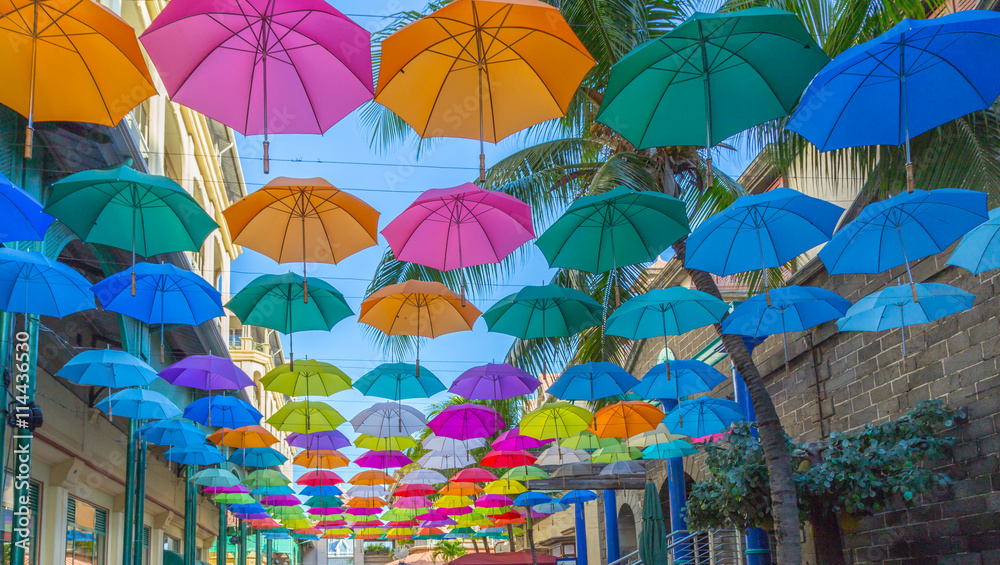 port louis le caudan waterfront regenschirme hauptstadt von maur