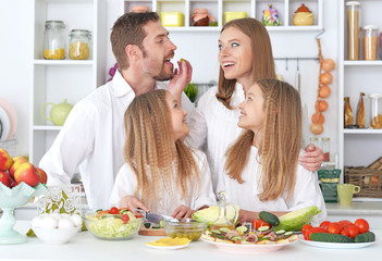 Poster - happy family at kitchen