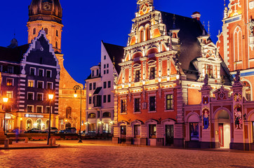 Fototapete - Riga, Latvia: Old Town at night