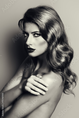 black-and-white portrait Fototapeta