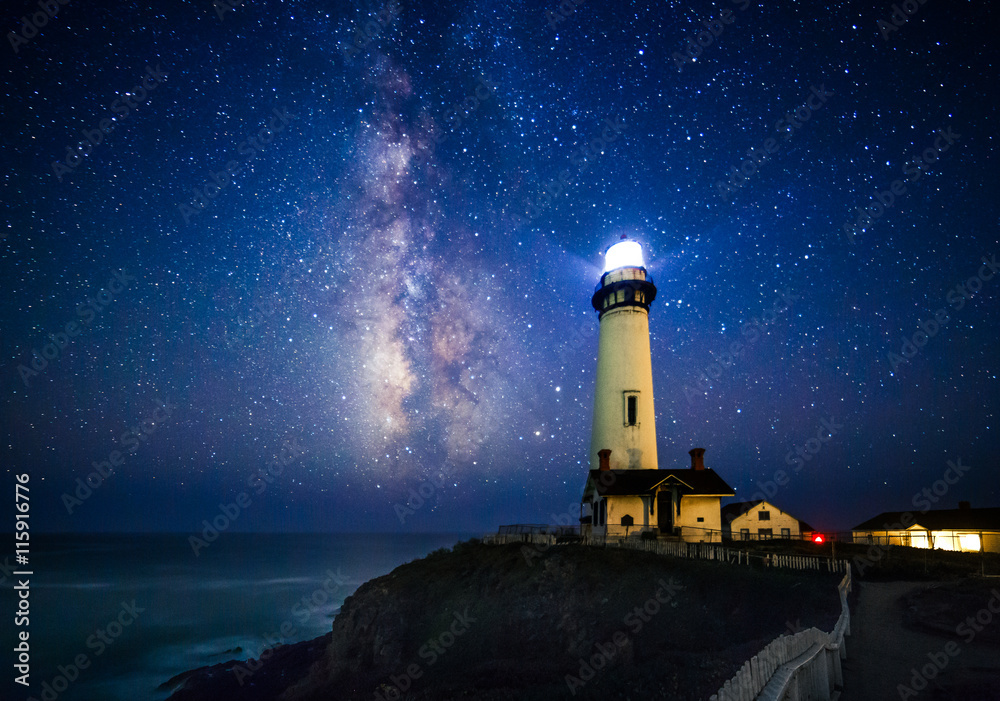 Milky Way at Pigeon Point Lighthouse, Pescadero, California - obrazy, fototapety, plakaty 