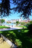 Fototapeta Miasto - Centre-ville de Puteaux, fontaine et jardins