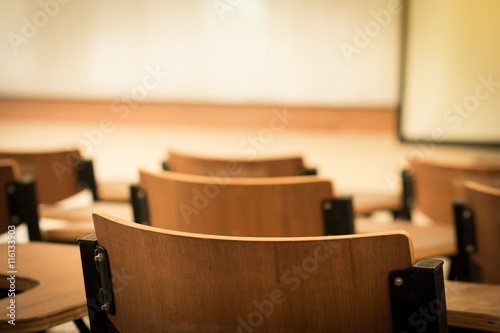 Cuadros en Lienzo Chair in empty classroom, lecture armchairs in school, or colleg