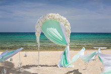 Decorations For A Wedding In The Beach