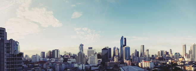 Canvas Print - Panoramic cityscape of Bangkok city in sunrise, vintage tone