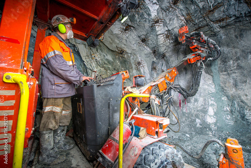 Cuadros en Lienzo Gold mining underground