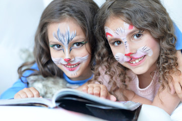 Sticker - little girls with face painted