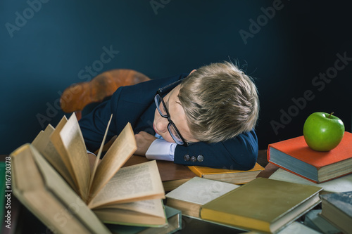 Fotografía Motive a su hijo a estudiar un tema aburrido