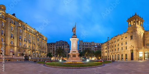Oquendo square in San Sebastian Tablou Canvas