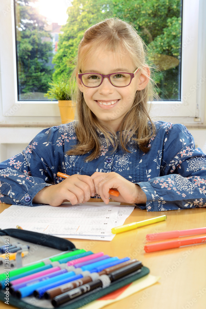 Tinc Fantasie-Stift, 8 Farben – Lustiger Mehrfarbstift Für Schule, Hausaufgaben & Kreativität