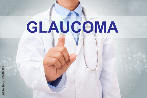 Fotografía Doctor hand touching GLAUCOMA sign on virtual screen