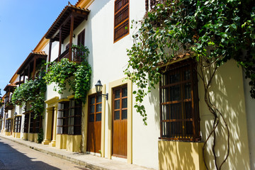 Fototapete - Street in Colonial Cartagena