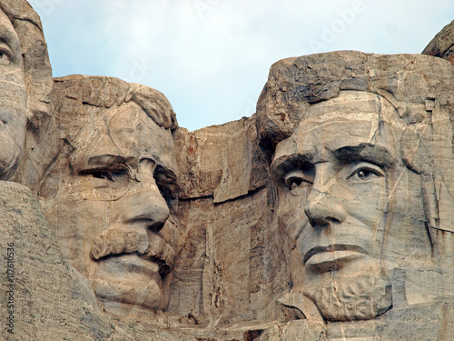 Fotografie, Obraz Sculpted images of Presidents Theodore Roosevelt and Abraham Lincoln at Mt