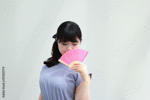 扇子を持つ女の子 日本人モデル バストアップ Buy This Stock Photo And Explore Similar Images At Adobe Stock Adobe Stock