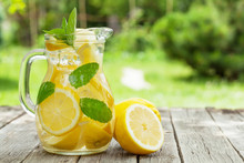 Lemonade With Lemon, Mint And Ice