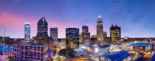 Cuadros en Lienzo Skyline of downtown Charlotte in north carolina