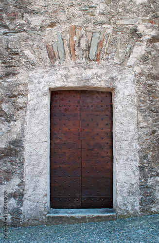 Fotomural Bard: vista del Forte di Bard il 29 luglio 2016