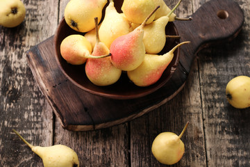 Wall Mural - ripe pears on vitage wooden table