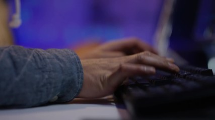 Wall Mural -  Close up on hands of unrecognizable person working on computer