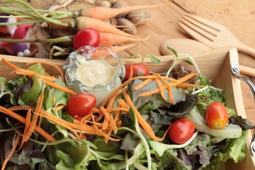 Canvas Print - Vegetables salad with salad dressing is delicious.