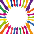 © Robert Kneschke - Kreis als mit vielen Daumen hoch in verschiedene Farben
