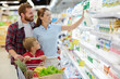 © pressmaster - Family in supermarket