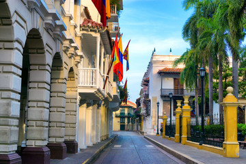 Fototapete - Bolivar Plaza in Cartagena, Colombia