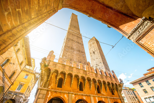 Fotomural Two famous leaning towers Garisenda and Asinelli in Bologna city