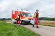 Notfallsanitäter und Rettungswagen