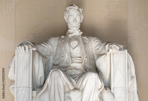 Fotografia Statue of Abraham Lincoln at the Lincoln Memorial in Washington