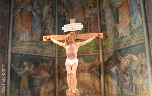 Beeld van de kruisiging van Jezus in de st Jozef kerk op de Heuvel in Tilburg.