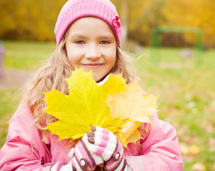 Wall Mural - Girl at autumn