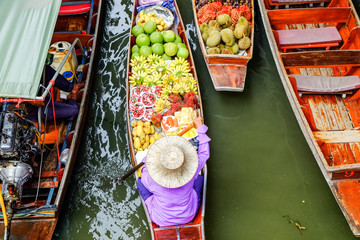 Wall Mural - Damnoen Saduak floating market