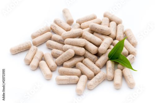 Fotografia Ginkgo biloba capsule on the white background.