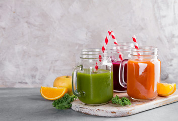 Canvas Print - Fresh juice in the jar for detox or healthy lifestyle