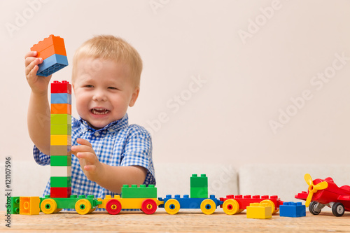 early learning train table