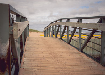 Wall Mural - bridge to the beach