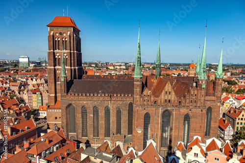 Plakat Widok z góry na katedrę św. Marii w Gdańsku, Polska.