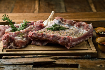 Canvas Print - Raw pork ribs with spices and rosemary