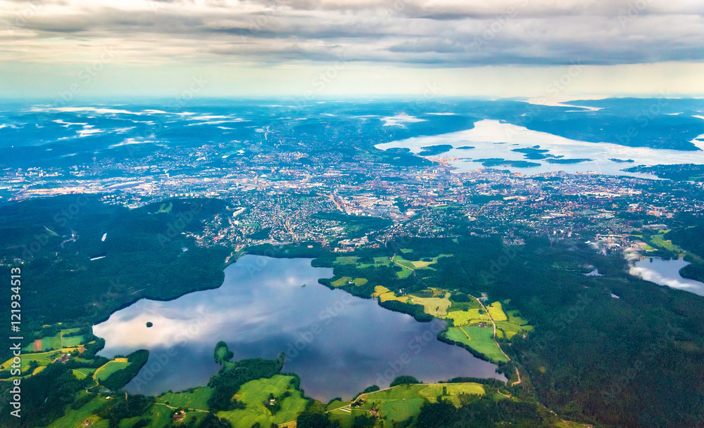 Obraz na płótnie View of Oslo from an airplane on the approach to Gardermoen Airport w salonie