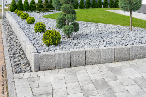 Moderne Gartengestaltung Buy This Stock Photo And Explore Similar Images At Adobe Stock Adobe Stock