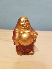 Little statue of Buddha